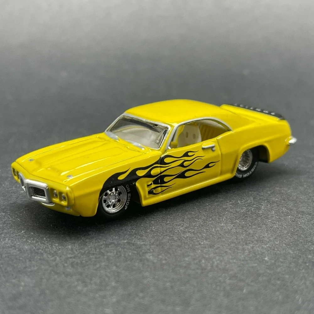 Maisto 1969 '69 Pontiac Firebird Car Yellow 1/64 All Stars Red 100 Rubber Slicks